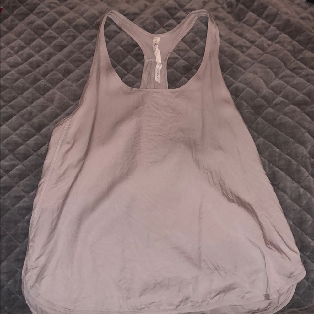 Lululemon top